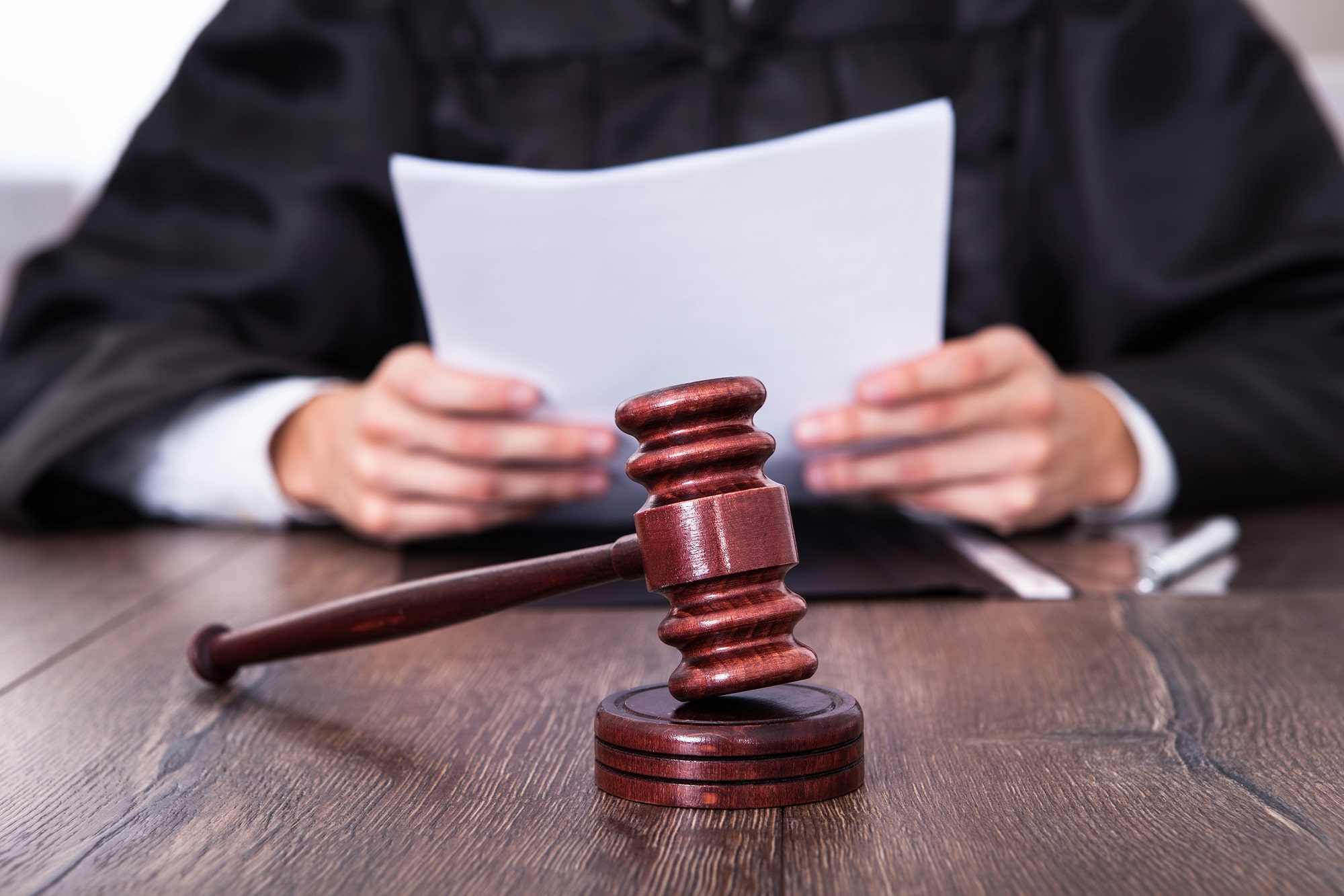 Common benefits of hiring a wills lawyer in Huntsville, AL